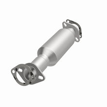 Load image into Gallery viewer, MagnaFlow Direct Fit Catalytic Converter 08-09 Hyundai Sonata 2.4L