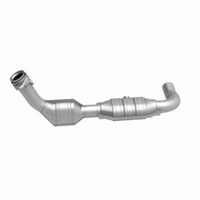 Load image into Gallery viewer, MagnaFlow Direct Fit Catalytic Converter 99-00 Ford F-150 4.6L
