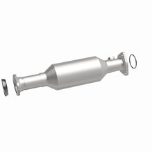 Load image into Gallery viewer, MagnaFlow Direct Fit Catalytic Converter 97-01 Honda CR-V 2.0L