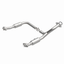 Load image into Gallery viewer, MagnaFlow DF Catalytic Conv 06-09 Ford Explorer 4.6L Y-Pipe Assy/07-09 Explorer Sport Trac 4.6L