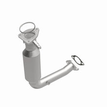 Load image into Gallery viewer, MagnaFlow Direct Fit Catalytic Converter 2000 and 2002 Ford Focus 2.0