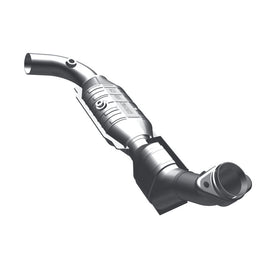 MagnaFlow Direct Fit Catalytic Converter 97-98 Ford Trucks 4.6L