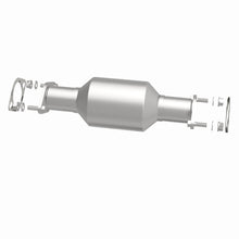 Load image into Gallery viewer, MagnaFlow Direct Fit Catalytic Converter 03-06 Kia Sorento 3.5L rear