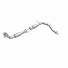 Load image into Gallery viewer, MagnaFlow Direct Fit Catalytic Converter 08-15 Toyota Sequoia