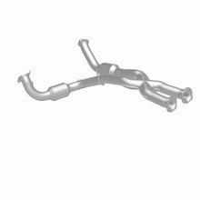 Load image into Gallery viewer, MagnaFlow Direct Fit Catalytic Converter Jeep Grand Cherokee SRT-8