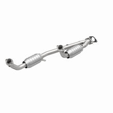 Load image into Gallery viewer, MagnaFlow Direct Fit Catalytic Converter Windstar 95-96