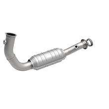 Load image into Gallery viewer, MagnaFlow Direct Fit Catalytic Converter 2004 Liberty P/S frt OEM