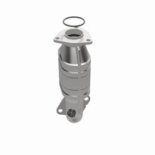 Load image into Gallery viewer, MagnaFlow Direct Fit Catalytic Converter 99-03 Chevy Tracker 2.0L