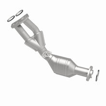 Load image into Gallery viewer, MagnaFlow Direct Fit Catalytic Converter 01-04 Toyota Tacoma Front 2.7L