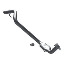 Load image into Gallery viewer, MagnaFlow Direct Fit Catalytic Conv 02-06 Cadillac Escalade / 02-06 GM Yukon (Inc Denali) 6.0L D/S