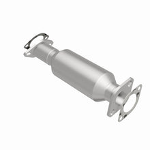 Load image into Gallery viewer, MagnaFlow Direct Fit Catalytic Converter 2006 Kia Optima 2.4L