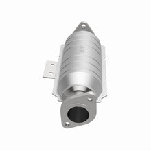 Load image into Gallery viewer, MagnaFlow Direct Fit Catalytic Converter 98 Elantra 1.8L Rear Conv 9