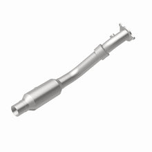 Load image into Gallery viewer, MagnaFlow Direct Fit Catalytic Converter OEM 2004-2006 Chrysler Pacifica Underbody