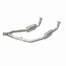 Load image into Gallery viewer, MagnaFlow Direct Fit Catalytic Converter OEM 2003 Land Rover Discovery Underbody