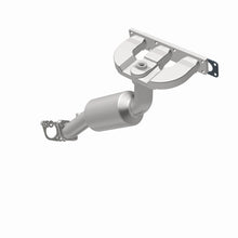 Load image into Gallery viewer, MagnaFlow DF Cat. Conv BMW 01-05 325 2.5L / 01-05 330 3.0L / 01-02 Z3 2.5L/3.0L California - Rear