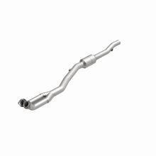 Load image into Gallery viewer, MagnaFlow Direct Fit Catalytic Converter 96-97 BMW 840 4.4L Driver Side