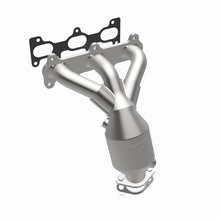 Load image into Gallery viewer, MagnaFlow Direct Fit Catalytic Converter 02-06 Hyundai Sonata 2.7L