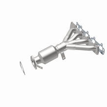 Load image into Gallery viewer, MagnaFlow DF Cat. Conv 09-10 Chevy Malibu (Exc PZEV) / 09-10 Pontiac G6 (w/ Tier 2) 2.4L Manifold