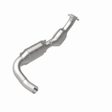 Load image into Gallery viewer, MagnaFlow Direct Fit Catalytic Converter 03-04 Exped 4.6L Driver Side