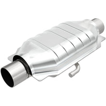 Load image into Gallery viewer, MagnaFlow Conv Universal 2.5in Inlet 2.5in Outlet 16in Length 6.375in Width