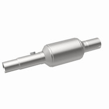 Load image into Gallery viewer, MagnaFlow Direct Fit Catalytic Converter 96-98 Jeep Grand Cherokee Underbody