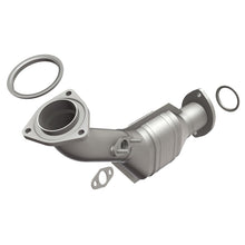 Load image into Gallery viewer, MagnaFlow Direct Fit Catalytic Converter 02-04 Tacoma 3.4L front 50S