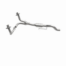 Load image into Gallery viewer, MagnaFlow Direct Fit Catalytic Converter 00-03 Dakota 4.7L 4WD OEM