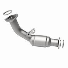 Load image into Gallery viewer, MagnaFlow Direct Fit Catalytic Converter 99-02 4Runner 3.4L frt OEM