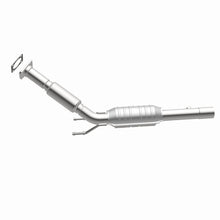 Load image into Gallery viewer, MagnaFlow Direct Fit Catalytic Converter 06-08 Volkswagen Jetta/Rabbit 2.5L (49 State)