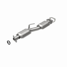 Load image into Gallery viewer, MagnaFlow Direct Fit Catalytic Converter 96-98 Ford Explorer 4.0L