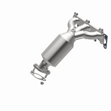 Load image into Gallery viewer, MagnaFlow Direct Fit Catalytic Converter 05-08 Kia Sportage 2.7L Passenger Side