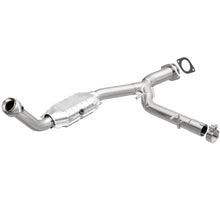 Load image into Gallery viewer, MagnaFlow Direct Fit Catalytic Converter 05 Expedition P/S 5.4L OEM