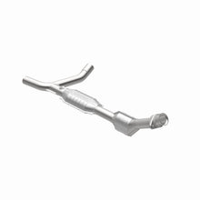 Load image into Gallery viewer, MagnaFlow Direct Fit Catalytic Converter 01-03 Ford E150 4.2L P/S