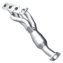 Load image into Gallery viewer, MagnaFlow Direct Fit Catalytic Converter 07 Titan 5.6L P/S manif OEM