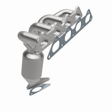 Load image into Gallery viewer, MagnaFlow Direct Fit Catalytic Converter 01-05 Dodge Stratus 2.4L