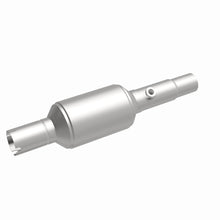Load image into Gallery viewer, MagnaFlow Direct Fit Catalytic Converter 96-98 Jeep Grand Cherokee Underbody