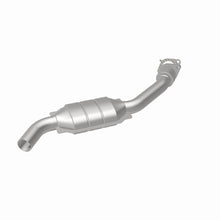 Load image into Gallery viewer, MagnaFlow Direct Fit Catalytic Converter 01-02 Ford Taurus 3.0L V6