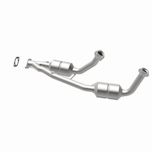 Load image into Gallery viewer, MagnaFlow Direct Fit Catalytic Converter 98 Ford Windstar 3.8L Assm