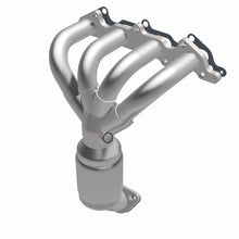 Load image into Gallery viewer, MagnaFlow Direct Fit Catalytic Converter 03-04 Kia Rio 1.6L (CA Emissions)