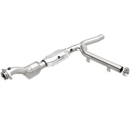 MagnaFlow Direct Fit Catalytic Converter 97-98 Ford Trucks 4.6L