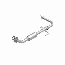 Load image into Gallery viewer, MagnaFlow Direct Fit Catalytic Converter OEM 2003-2004 Toyota Tundra Underbody - 47.125in Length