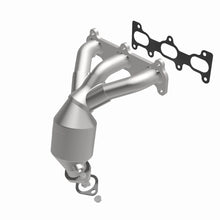 Load image into Gallery viewer, MagnaFlow Direct Fit Catalytic Converter 02-06 Hyundai Sonata 2.7L