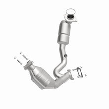 Load image into Gallery viewer, MagnaFlow Direct Fit Catalytic Converter 00-03 Ford Taurus 3.0L