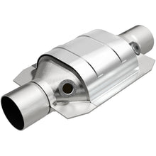 Load image into Gallery viewer, MagnaFlow Universal Catalytic Converter 2.5 Dual O2 Boss FED