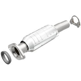MagnaFlow Direct Fit Catalytic Converter 04-06 Toyota Sienna 3.3L AWD Rear