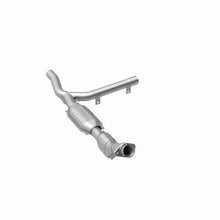 Load image into Gallery viewer, MagnaFlow Direct Fit Catalytic Converter 01 Ford F-150 4.2L