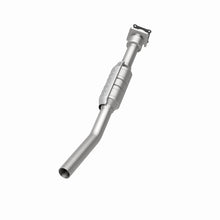 Load image into Gallery viewer, MagnaFlow Direct Fit Catalytic Converter 01-06 Chrysler PT Cruiser