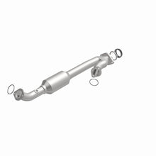 Load image into Gallery viewer, MagnaFlow Direct Fit Catalytic Converter 05-07 4-Run/FJ P/S rr OEM