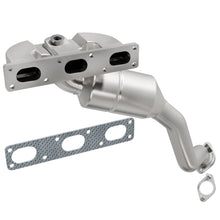 Load image into Gallery viewer, MagnaFlow Direct Fit Catalytic Converter BMW 5 01-03 front OEM