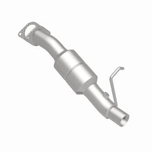 Load image into Gallery viewer, MagnaFlow Direct Fit Catalytic Converter 2007 GMC Sierra 2500 HD Classic 6.0/ 8.1/ 3500 Classic 6.0